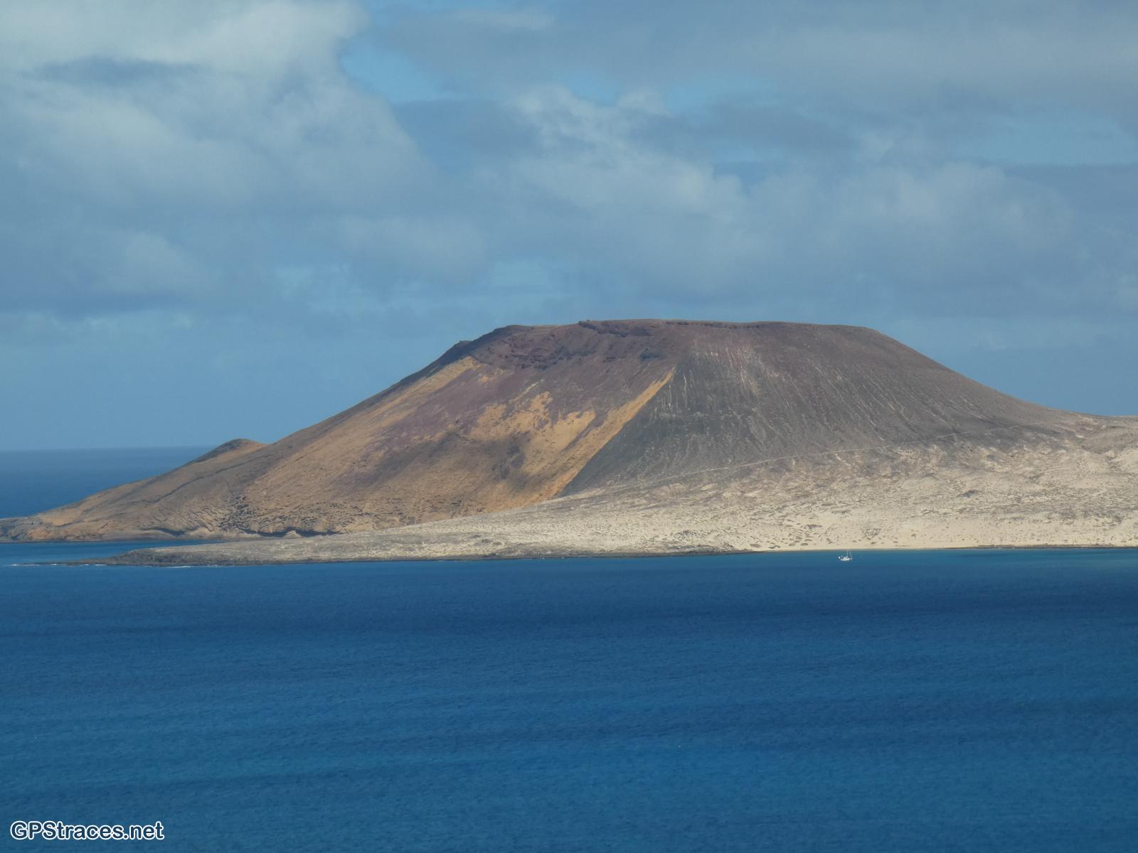 La montana Amarilla sur La Graciosa