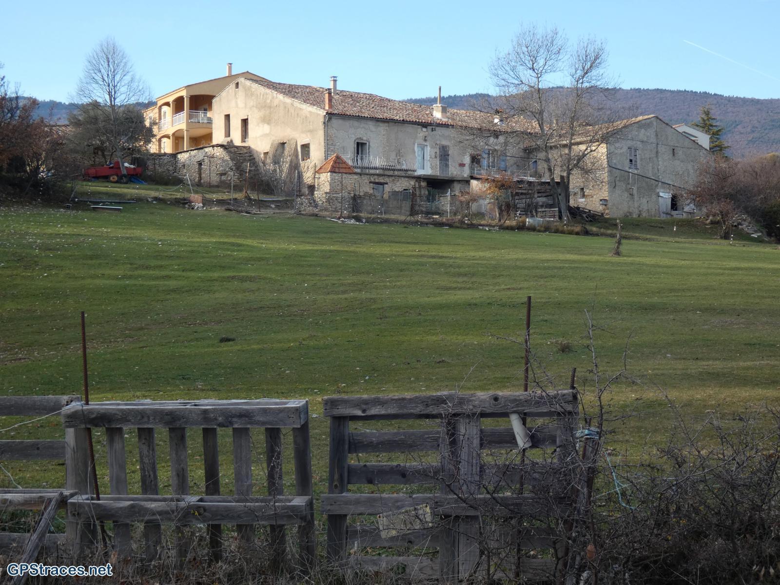 Alpes de Haute Provence-Chateauneuf Val Saint Donat - Trou de l'Ermite–21