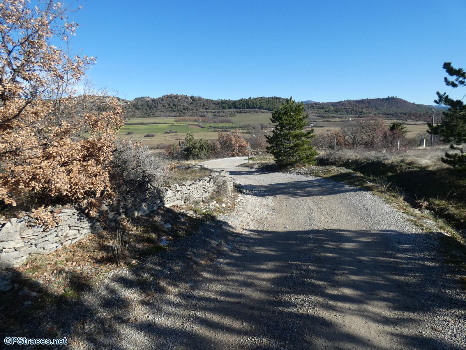 Alpes de Haute Provence-Chateauneuf Val Saint Donat - Vieux village et  Bories–2