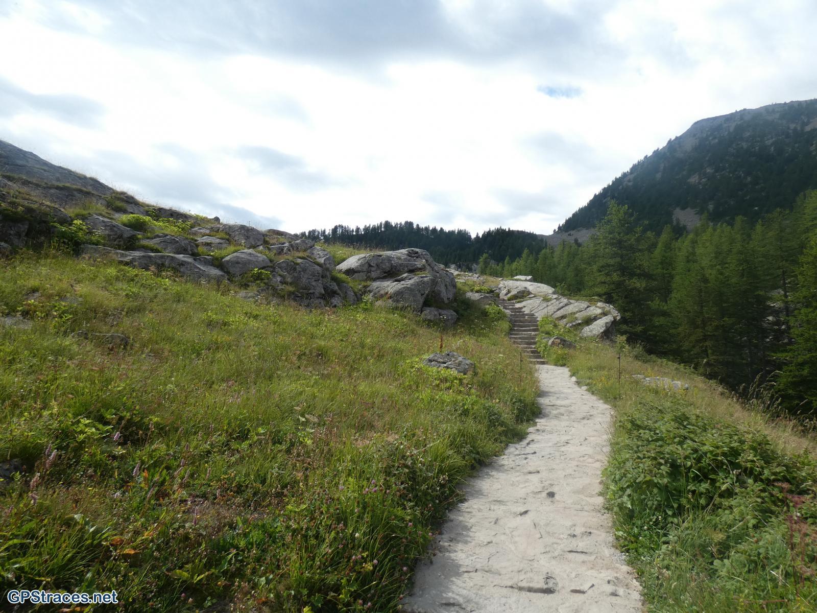 Alpes de Haute Provence-Le lac d'Allos–0