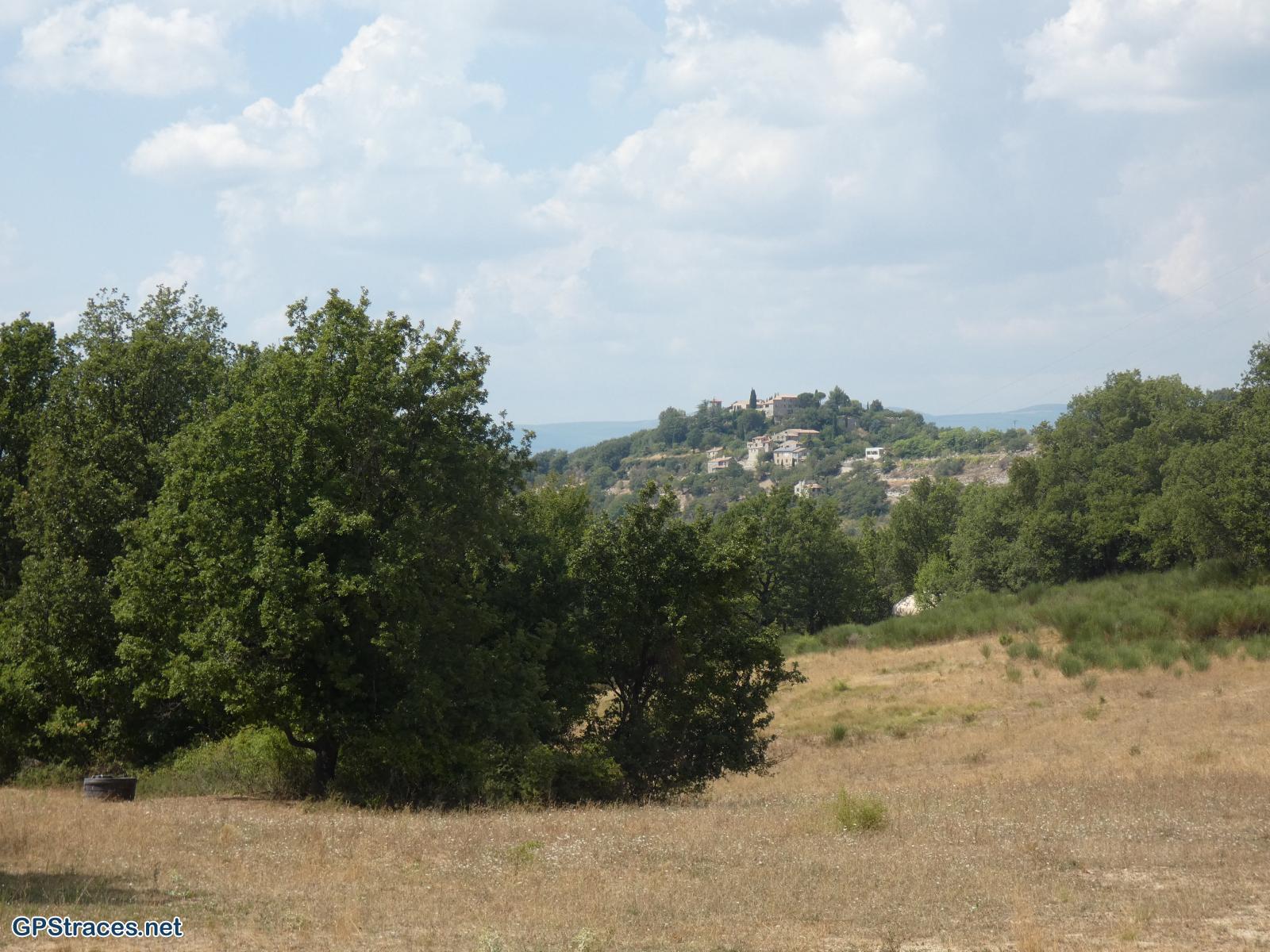 Alpes de Haute Provence-Lubéron - Céreste - Monjustin–9