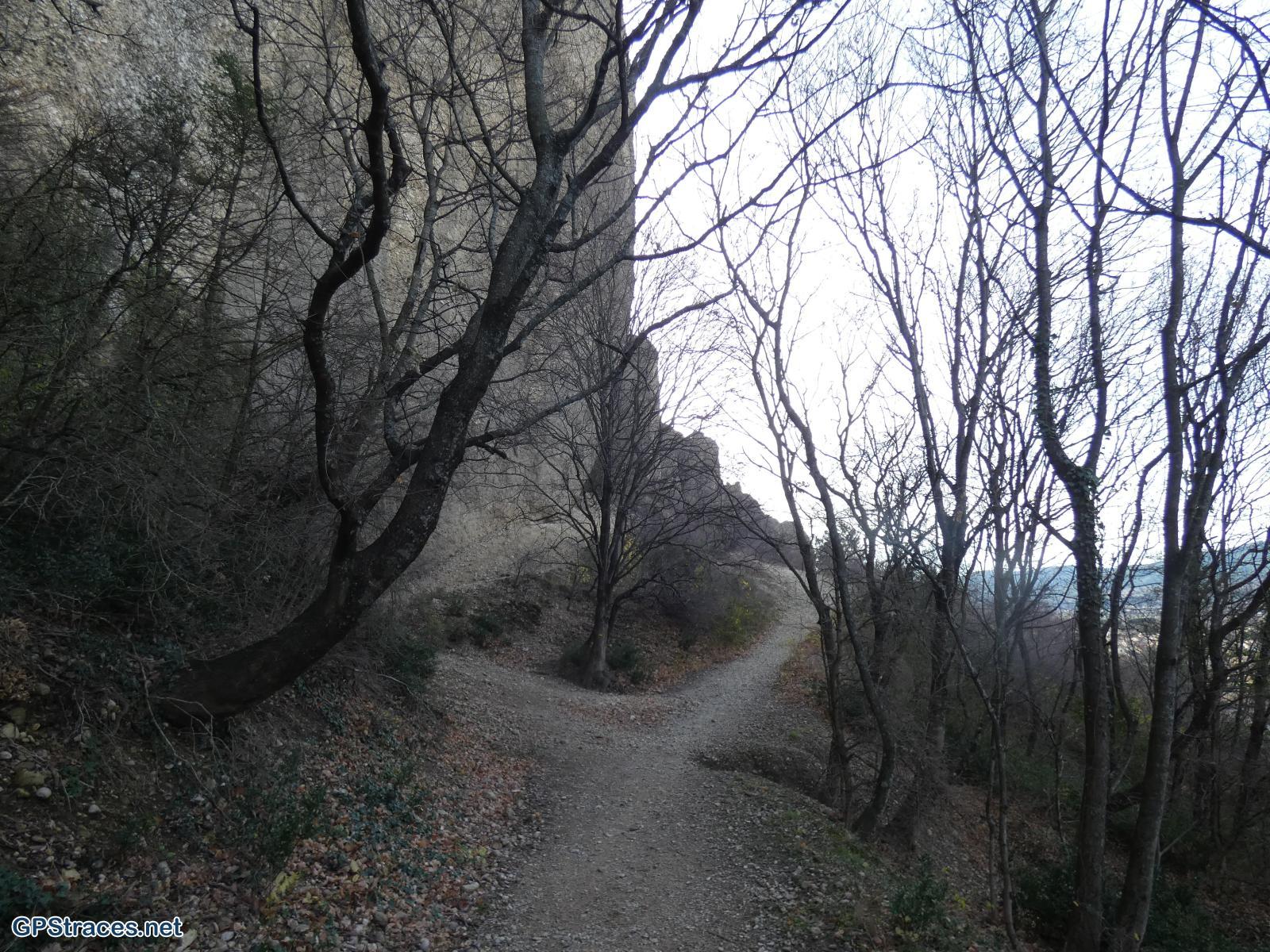 Alpes de Haute Provence-Les Pénitents des Mées–21