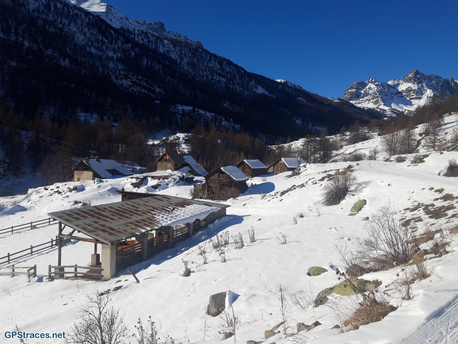 Hautes Alpes-Névache - refuge de Ricoux–3