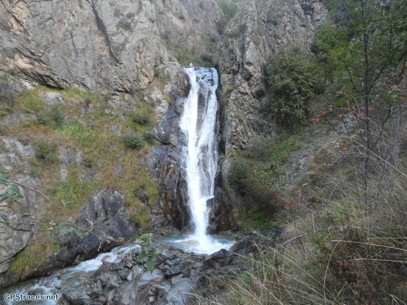 Hautes Alpes-Le refuge de l'Olan–0