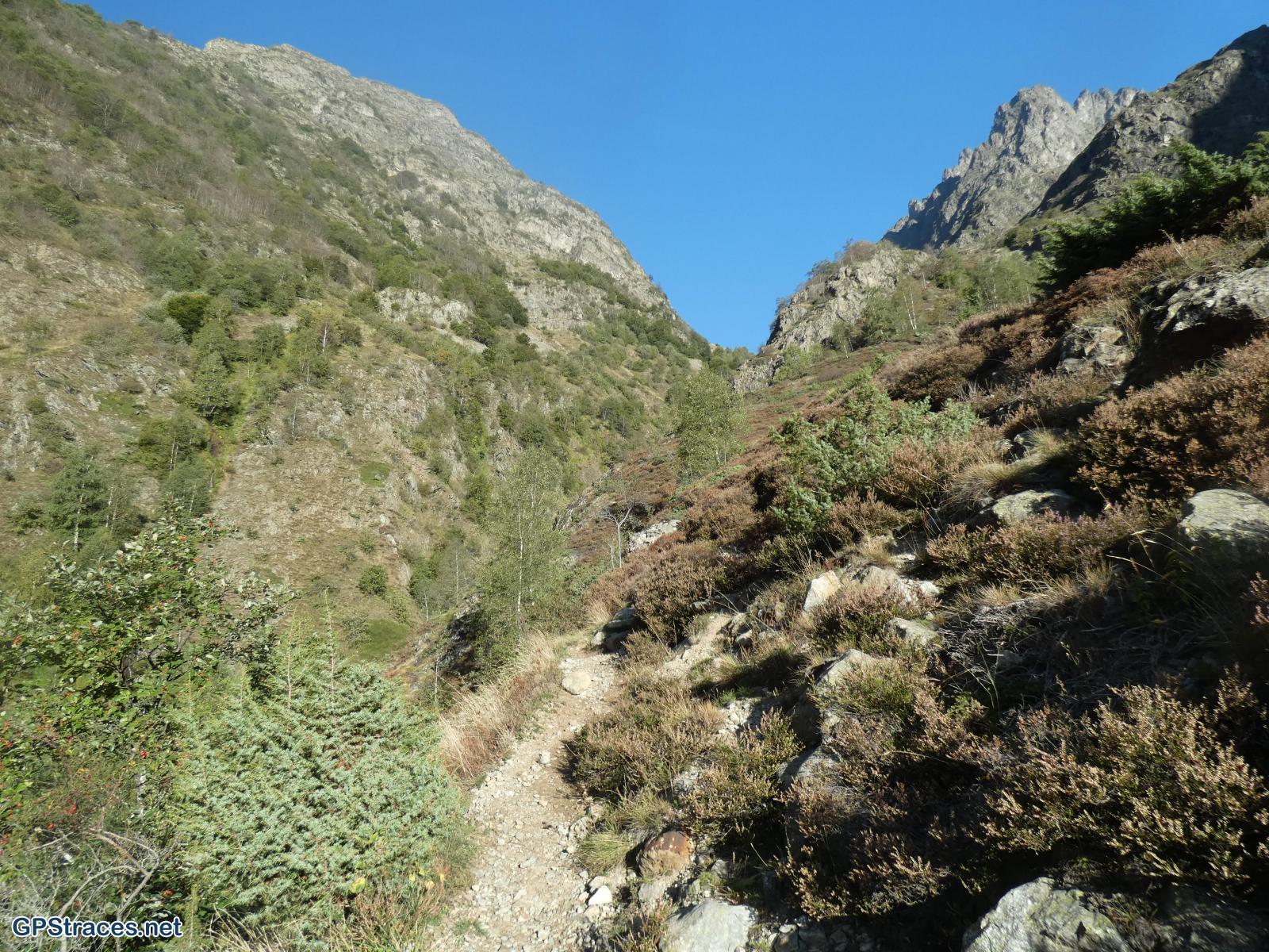 Hautes Alpes-Le refuge de l'Olan–1