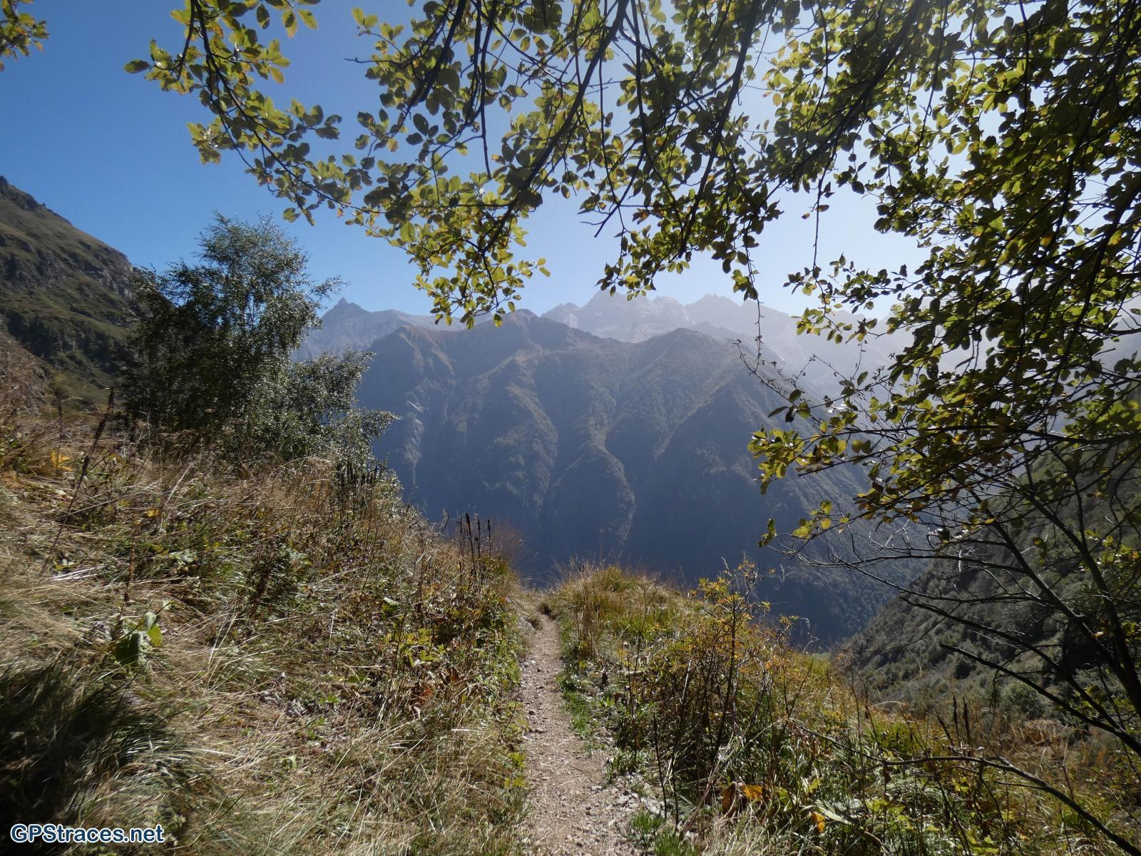 Hautes Alpes-Le refuge de l'Olan–9