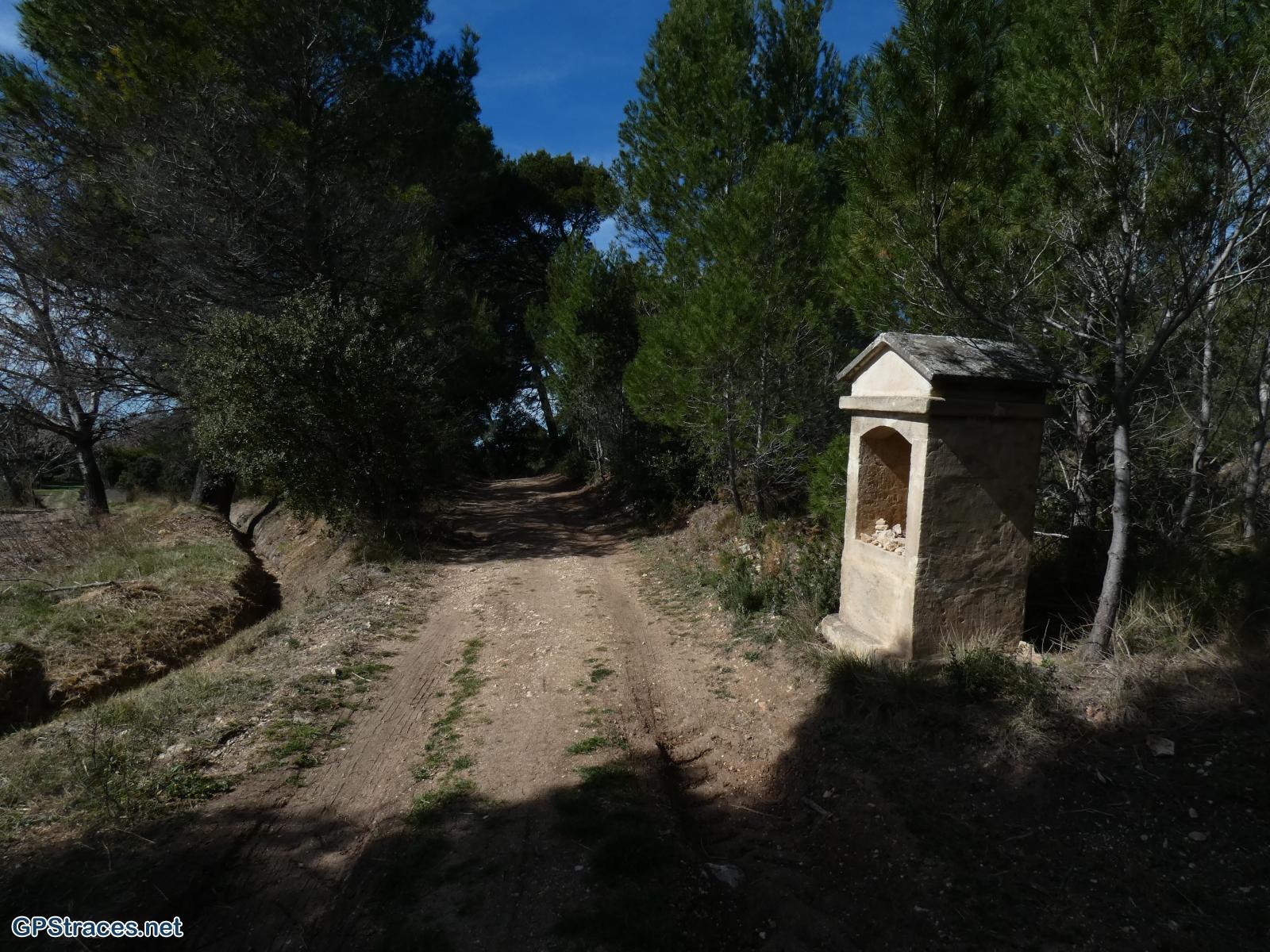 Bouches du Rhône-Alpilles - Carrière du Mas Rouge - Pas du Loup–1