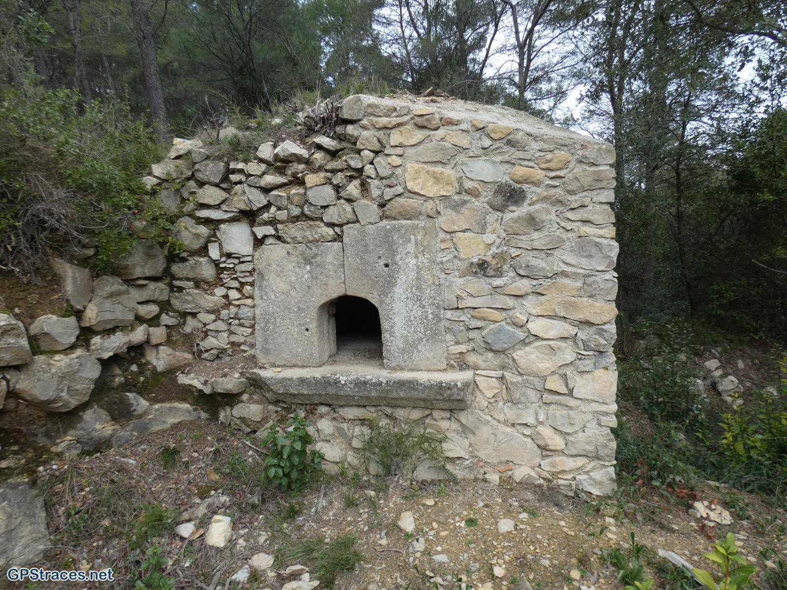 Bouches du Rhône-Alpilles - Les cascades - Les Quatre Termes–17