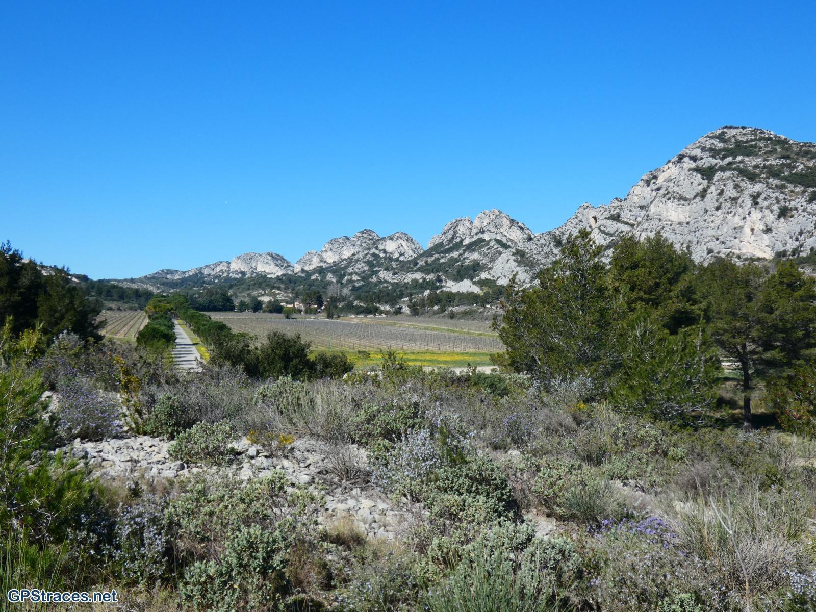 Bouches du Rhône-Alpilles - Eygalières - Aureille - Le Gros Calan–3