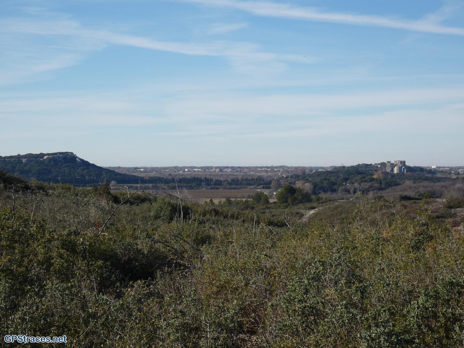 L'abbaye de Montmajour et la montagne des Cordes