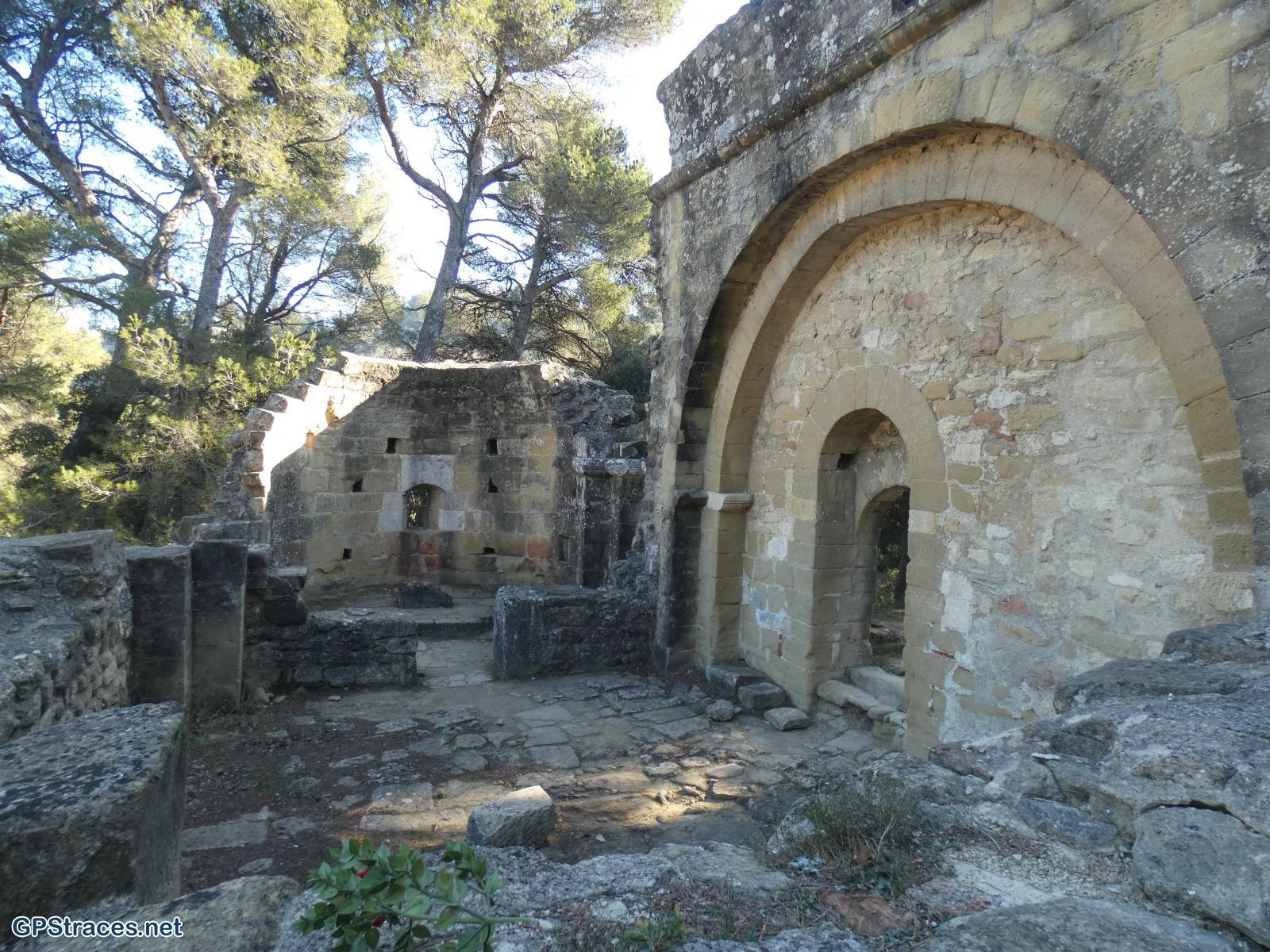 Bouches du Rhône-Alpilles - Lamanon - Castellas de Roquemartine–4