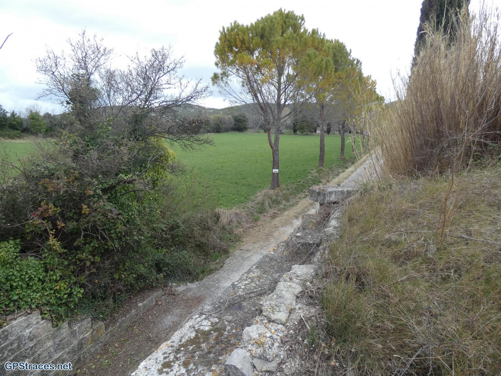 Bouches du Rhône-Alpilles - Mouriès - Aureille–15