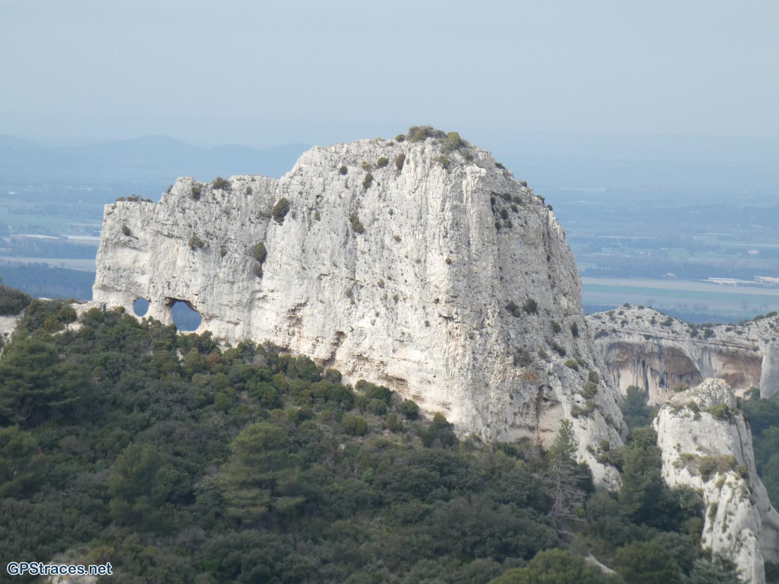 Le rocher des Deux Trous
