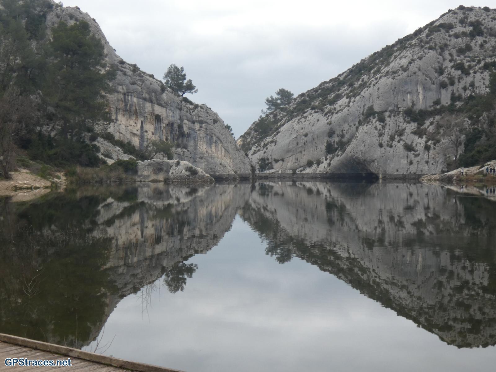 Bouches du Rhône-Alpilles - Saint-Rémy - La Caume - Lac du Peirou–15