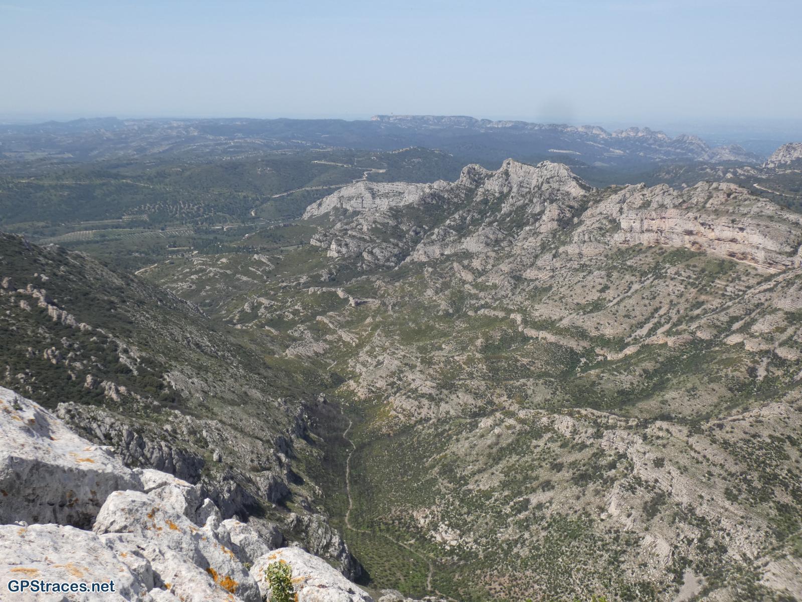 Bouches du Rhône-Alpilles - Tour des Opies - Crête de Civadières est–13