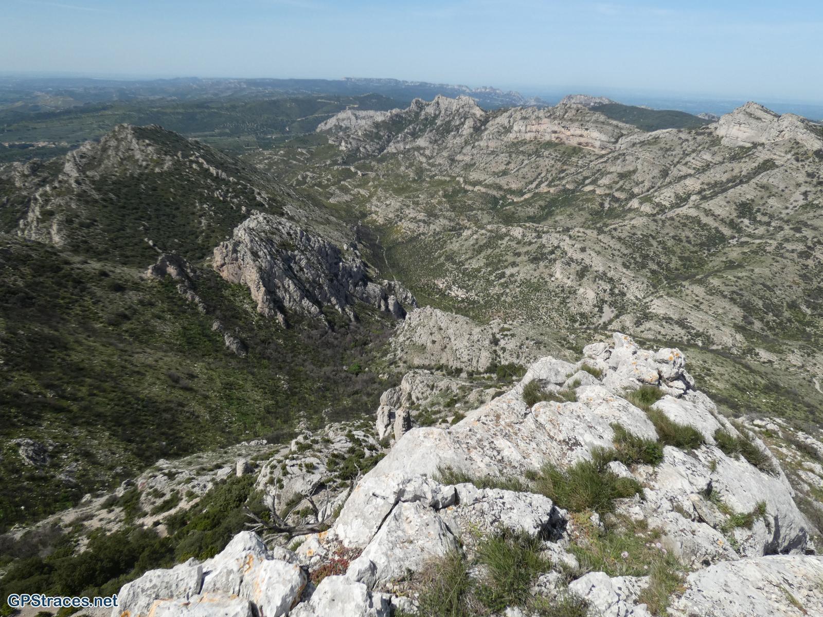Bouches du Rhône-Alpilles - Tour des Opies - Crête de Civadières est–17