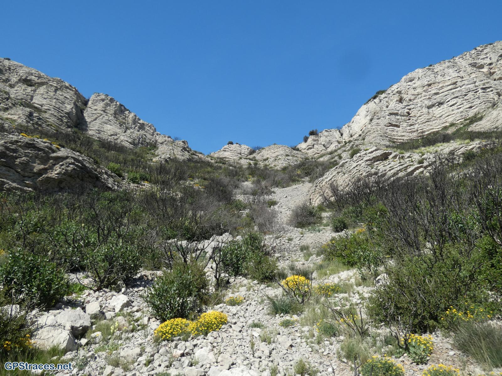 Bouches du Rhône-Alpilles - Tour des Opies - Crête de Civadières est–26