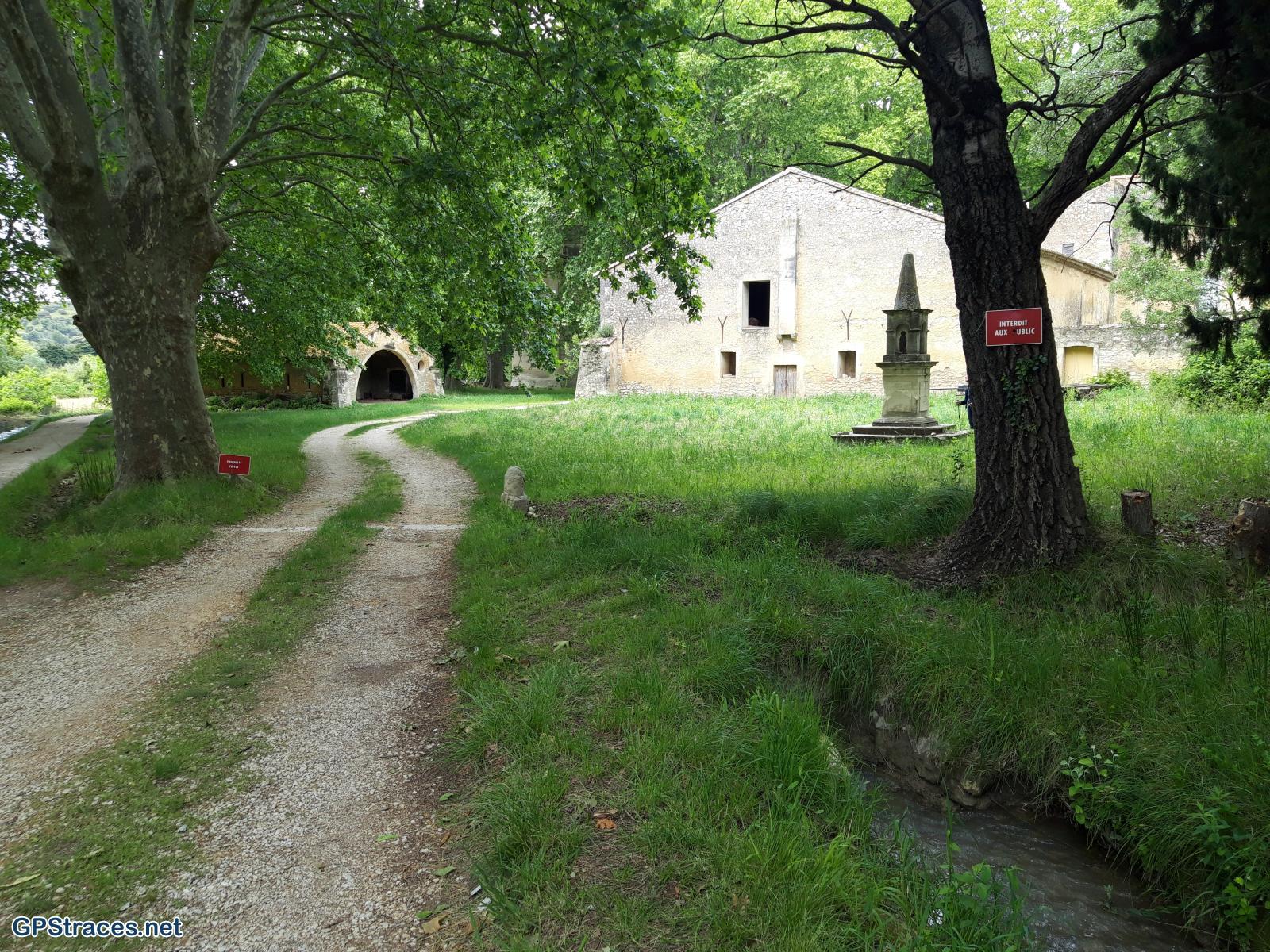 Bouches du Rhône-Alpilles - Vallée des Baux de Provence–10