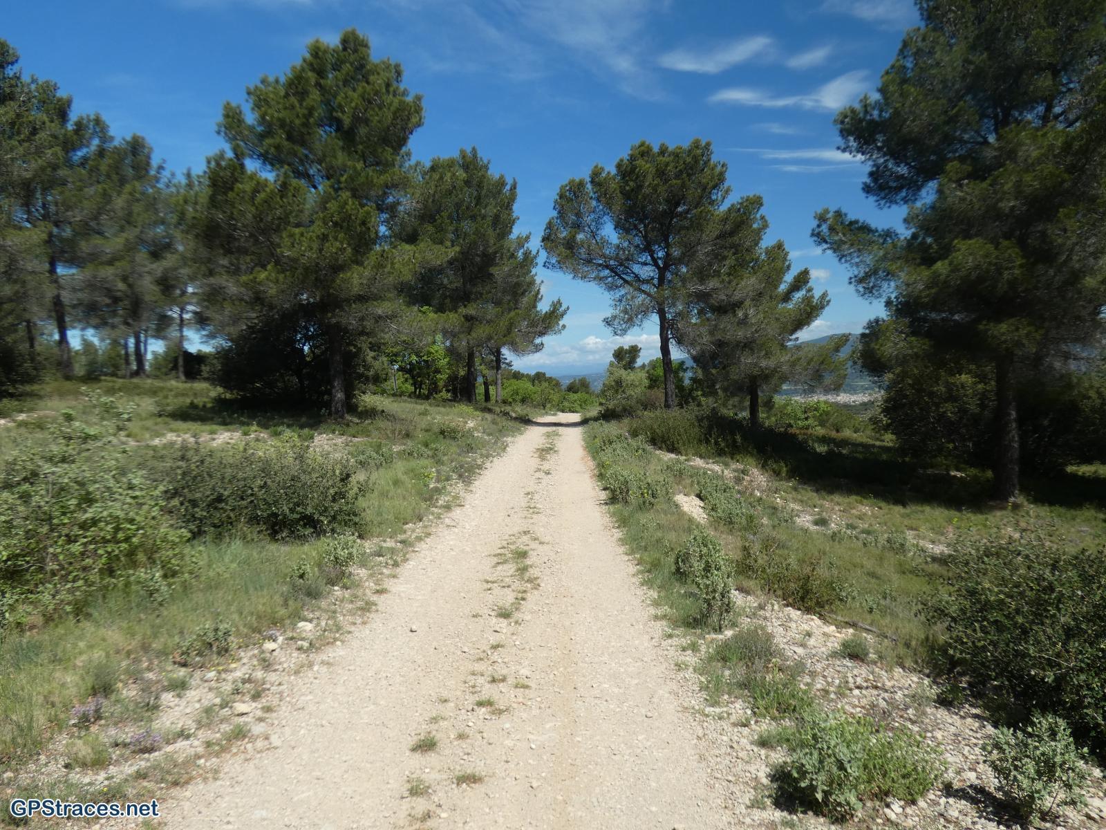 Bouches du Rhône-De Rognes au bassin de St-Christophe–2