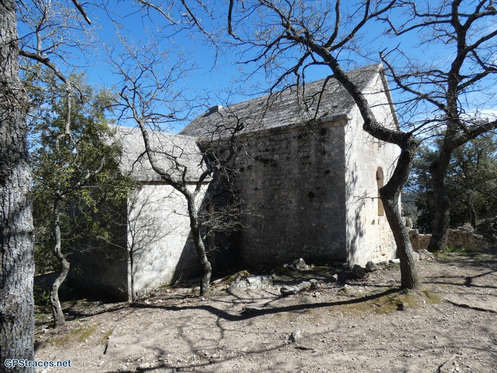 Bouches du Rhône-La Roque d'Anthéron -  Chaine des Côtes - Chapelle Ste Anne de Goiron–13