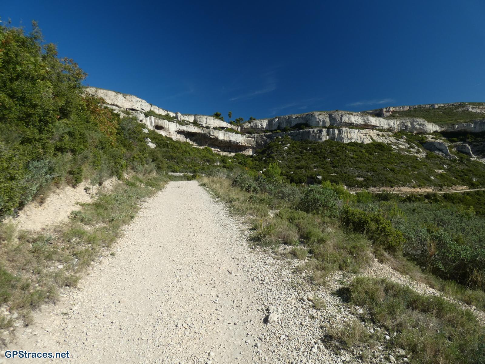 Bouches du Rhône-Velaux, croix de Rognac, cascade de Malaga et plateau du Grand Arbois–11