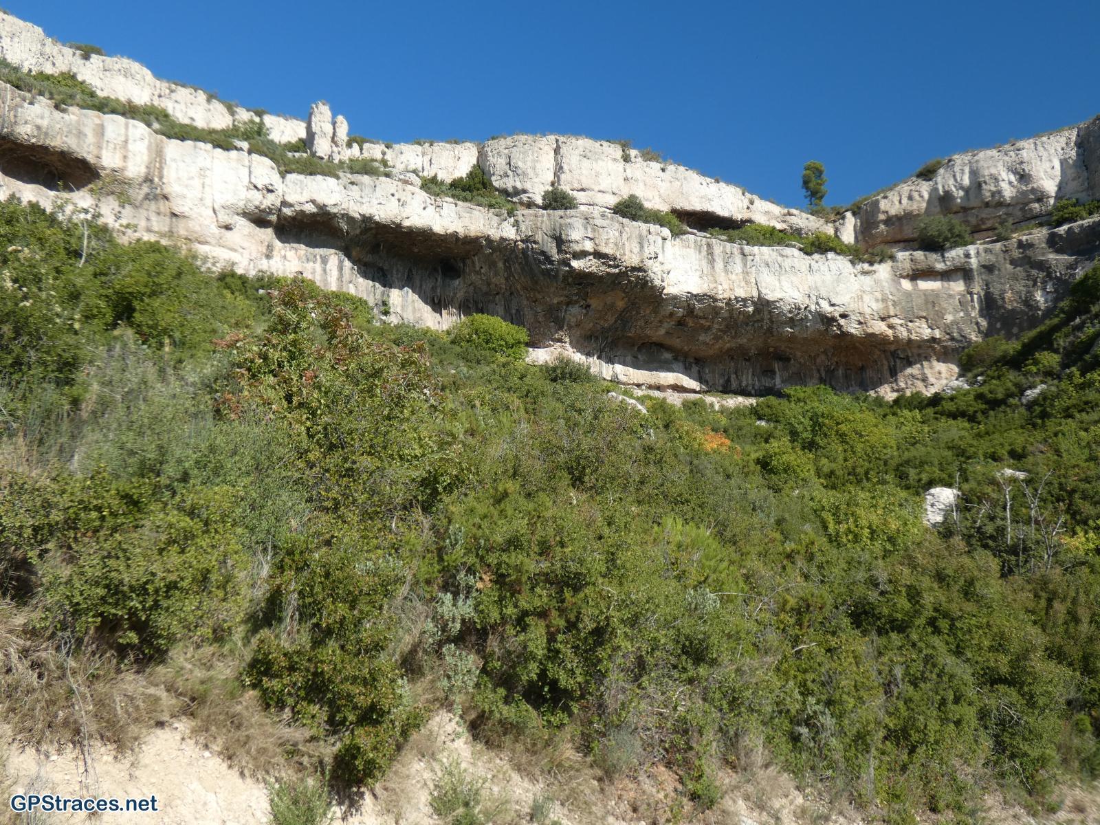 Bouches du Rhône-Velaux, croix de Rognac, cascade de Malaga et plateau du Grand Arbois–12