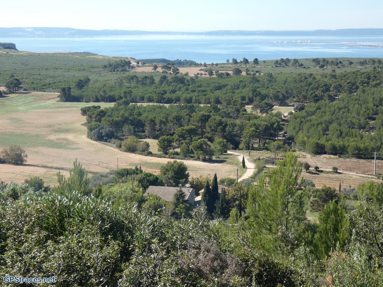 Bouches du Rhône-Velaux, croix de Rognac, cascade de Malaga et plateau du Grand Arbois–20
