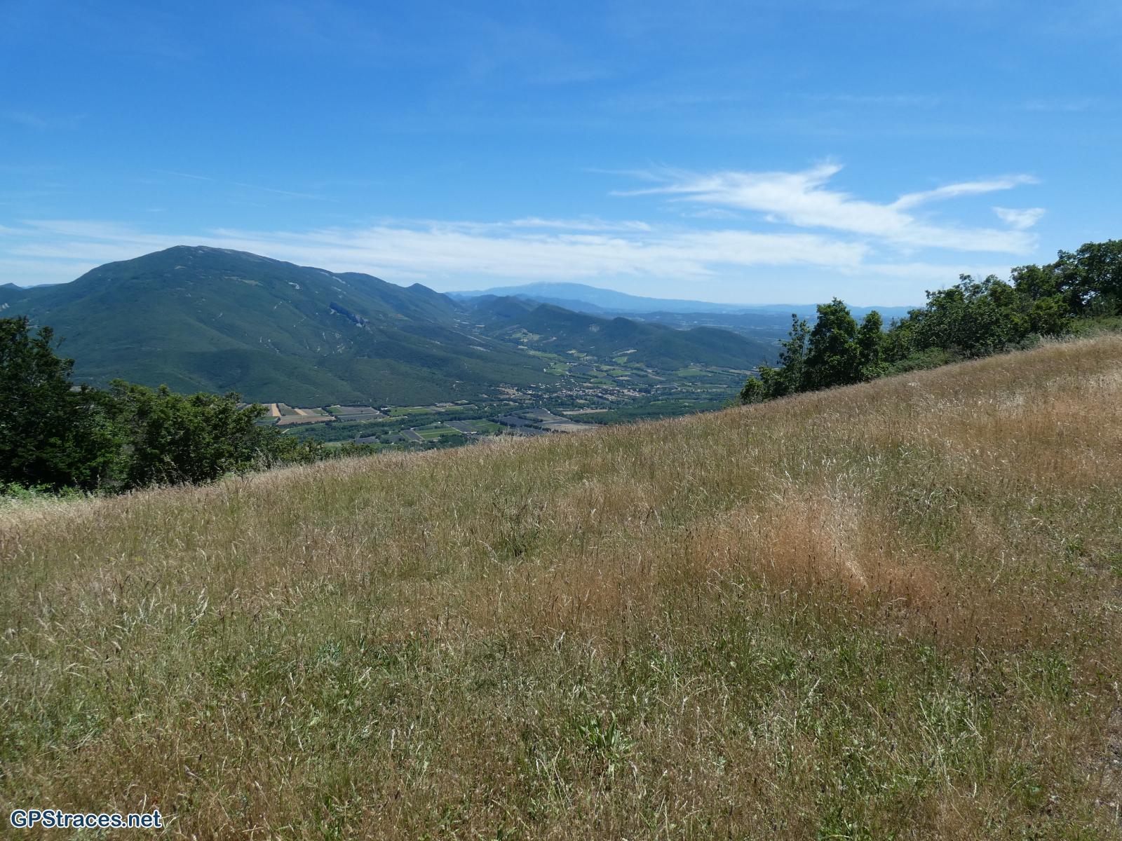 La piste d'envol des parapentes
