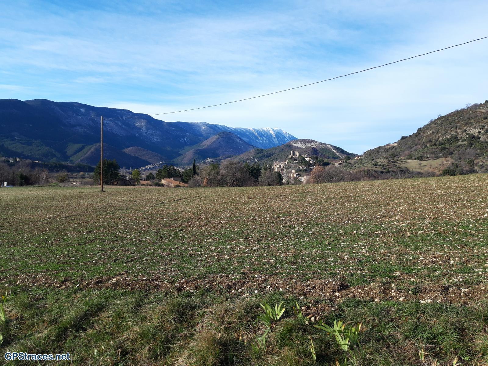 Montbrun et le Ventoux