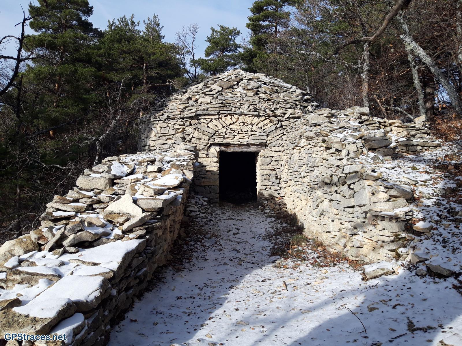 Drôme-Cabane de Cyprien par Montbrun–4