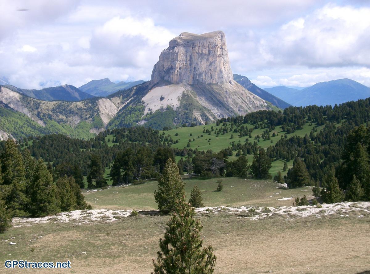 Le mont Aiguille depuis le refuge de Chaumailloux