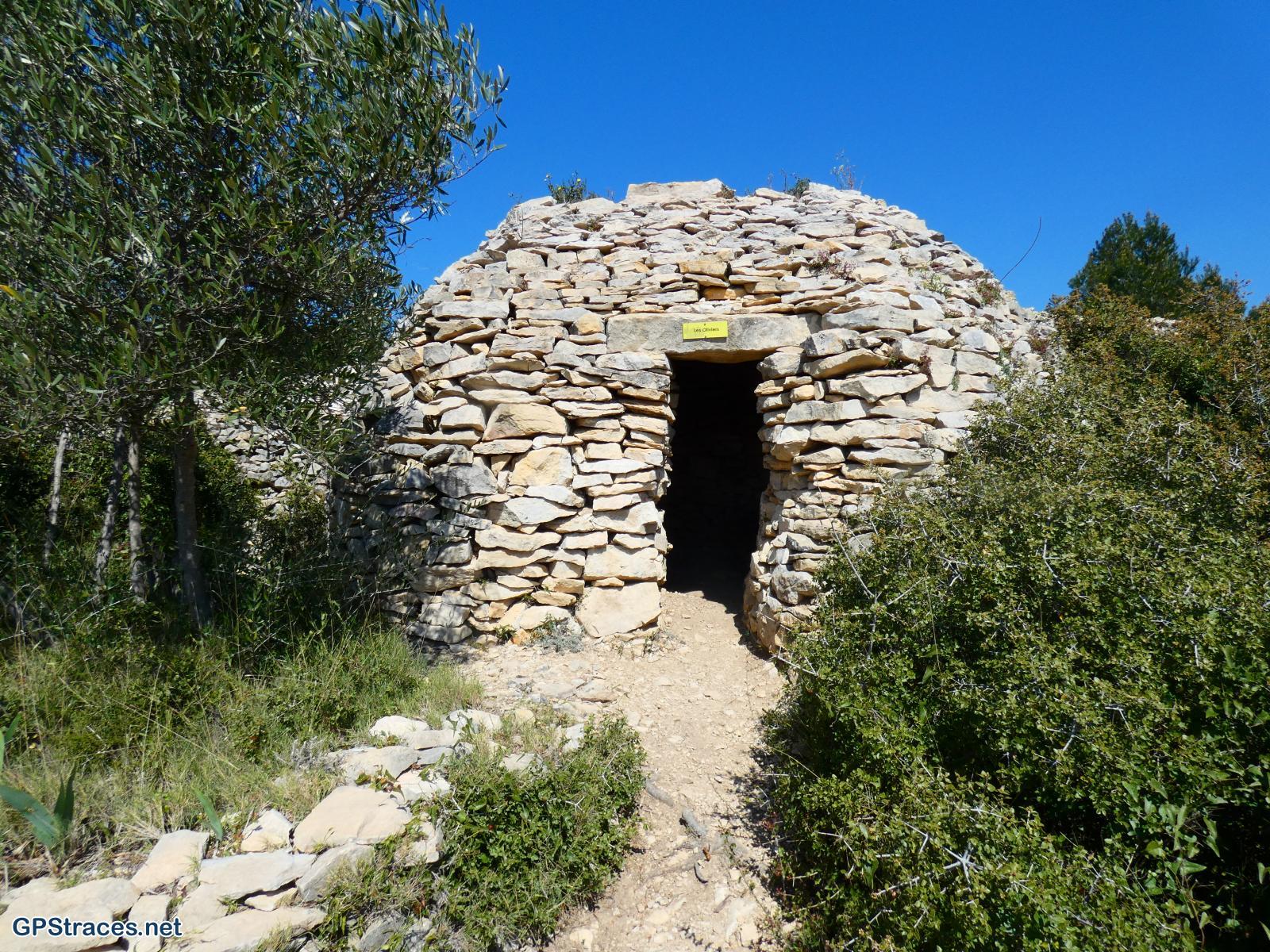 Gard-Aramon - Saze- Domazan–1