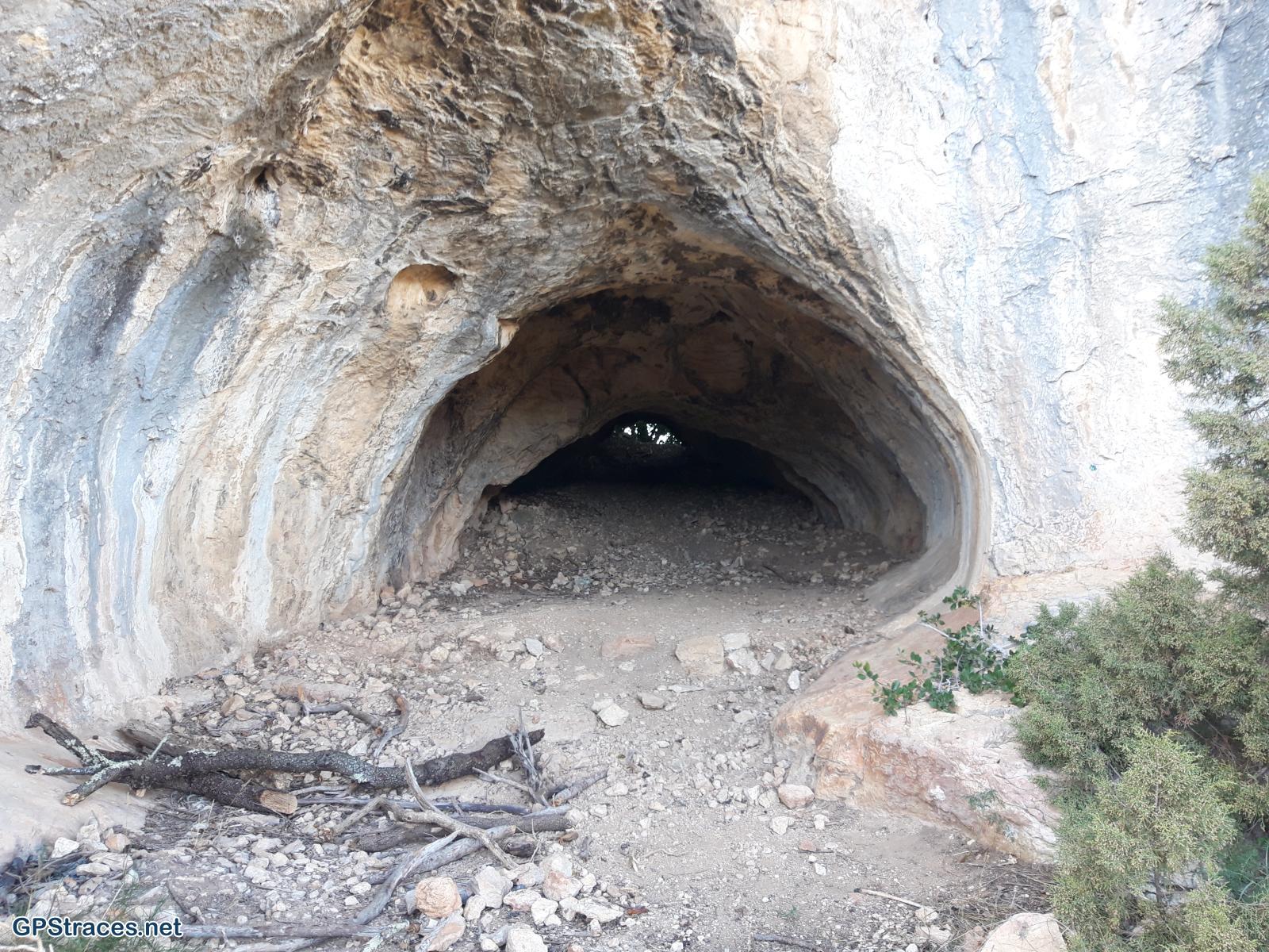 La Baume Traversante