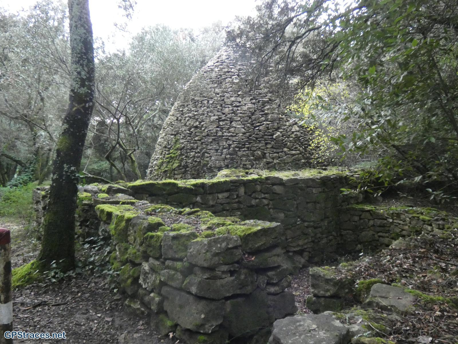 Les capitelles