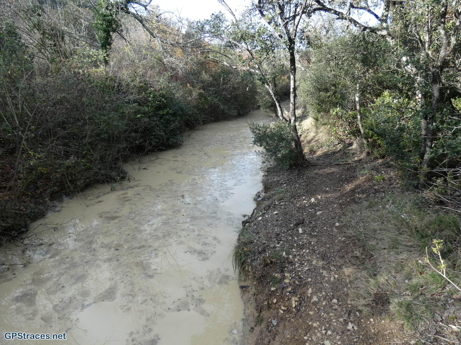Un chemin inondé