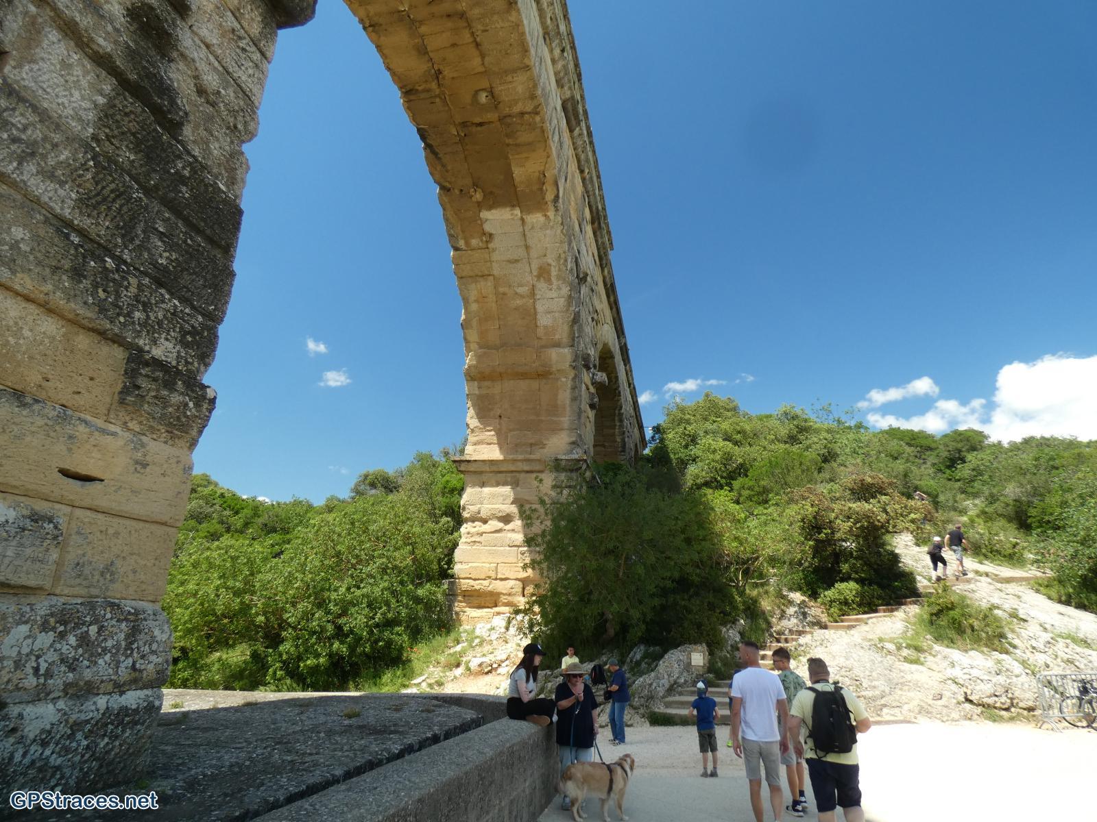 Gard-De Castillon au Pont du Gard–11