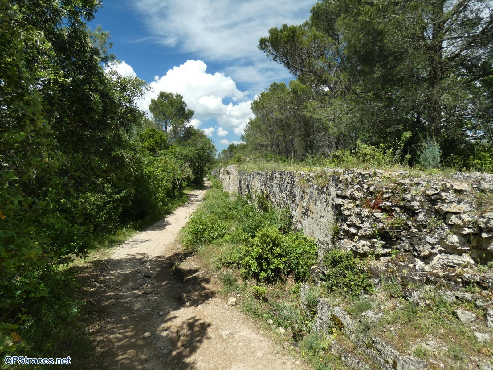 Gard-De Castillon au Pont du Gard–26