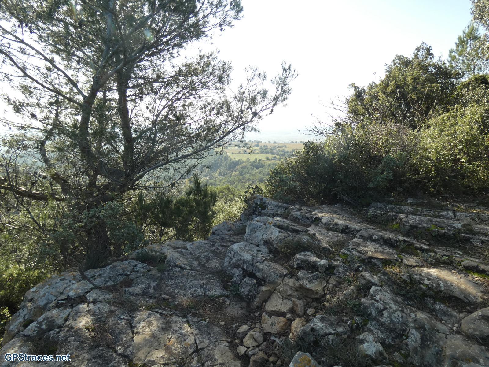Gard-Chapelle St-Pierre - Camp de César–0