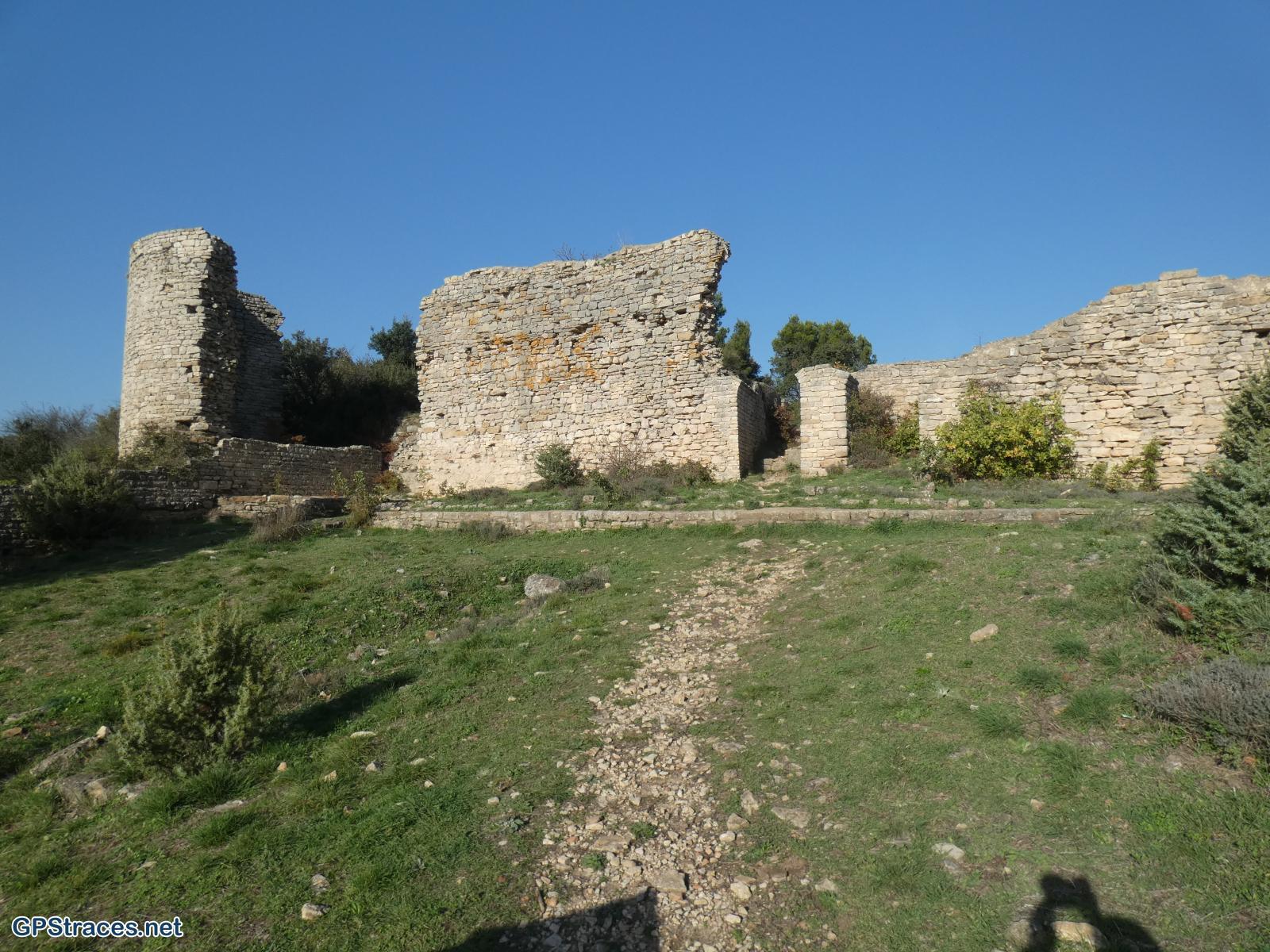 Gard-Chapelle St-Pierre - Camp de César–12