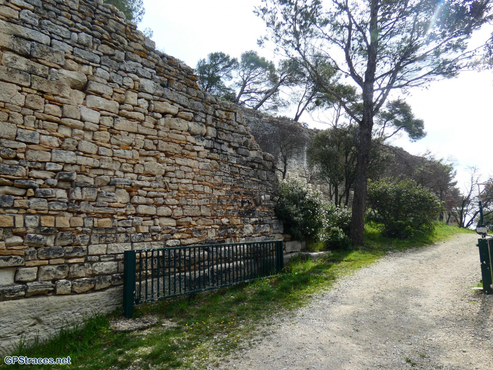 Gard-Comps - Abbaye de Saint-Roman–3