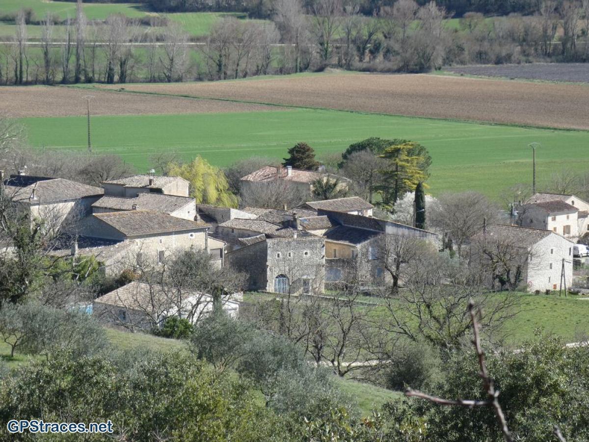 Gard-Les Concluses - Le menhir–11
