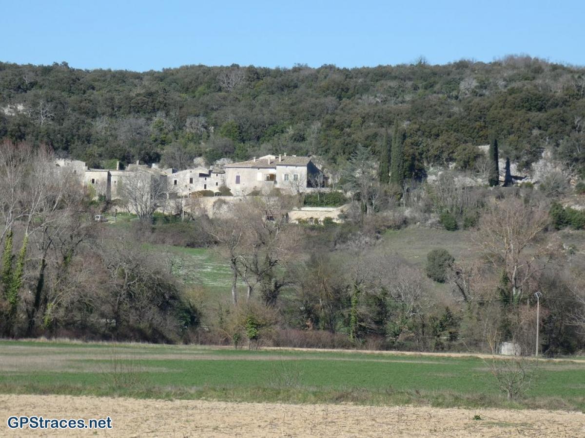 Gard-Les Concluses - Le menhir–13