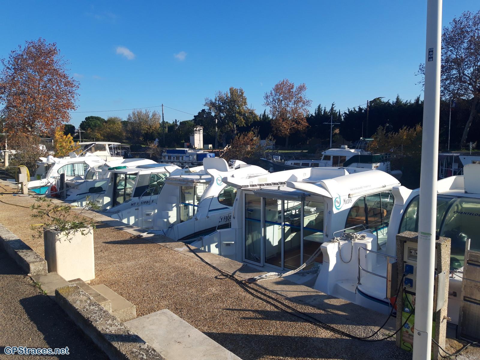 Le port de Bellegarde