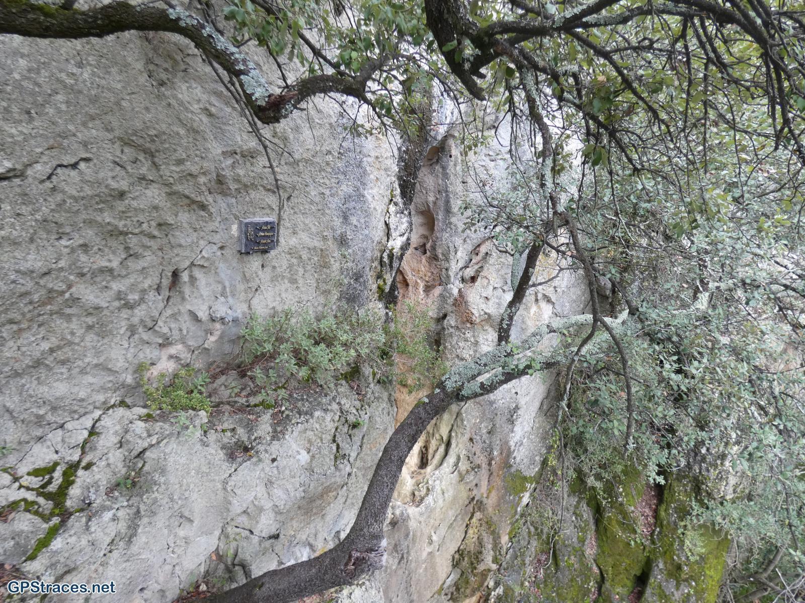 Au plus près de la grotte