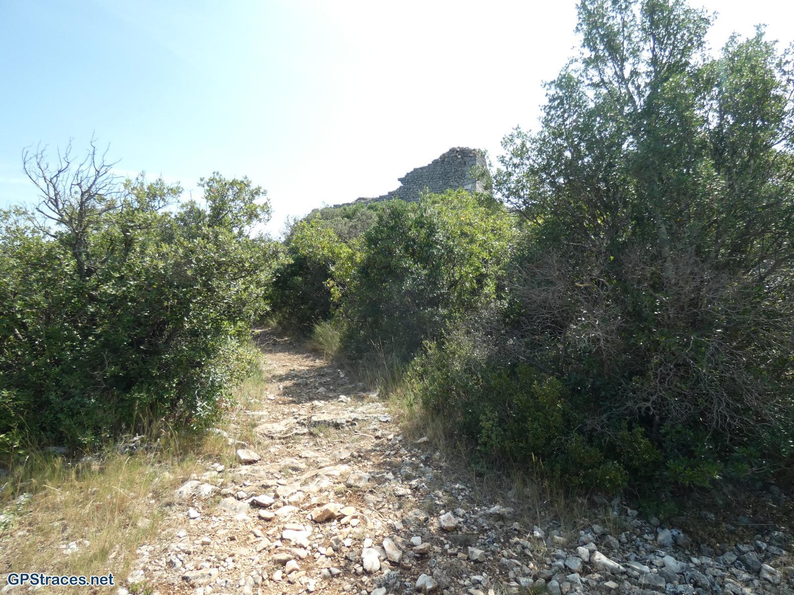 La montée au fortin