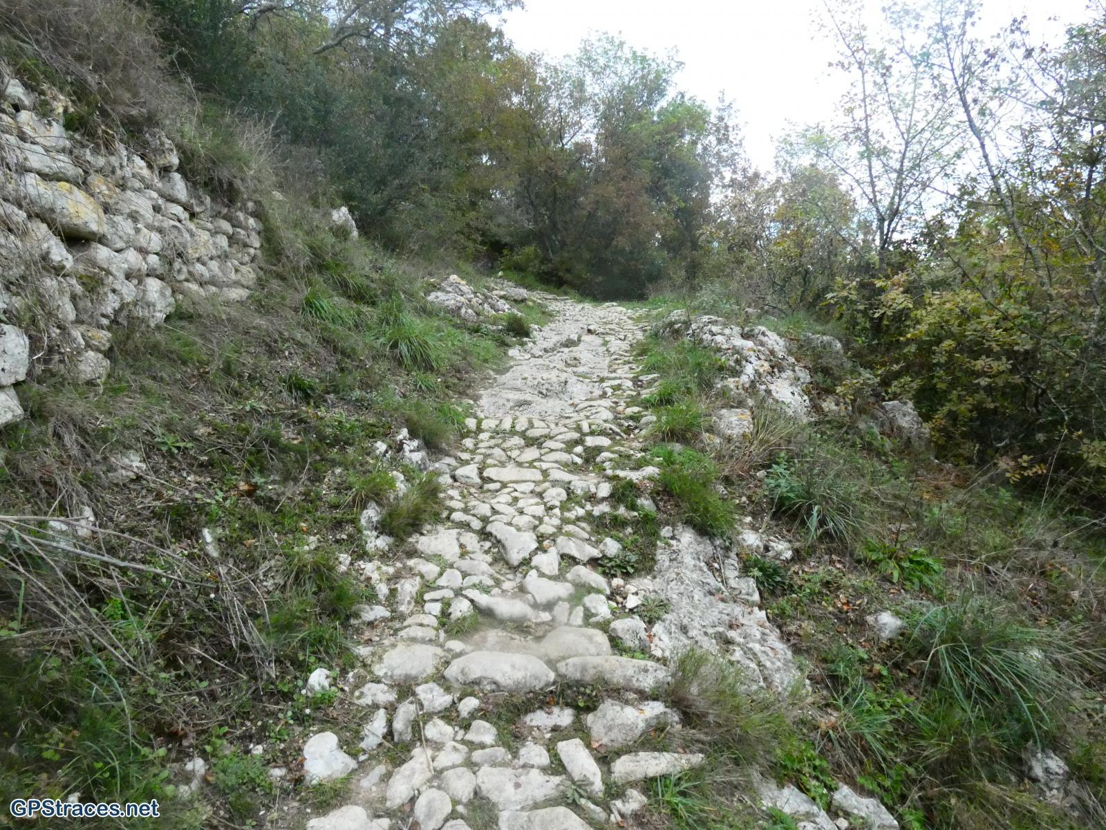 La montée vers uzès