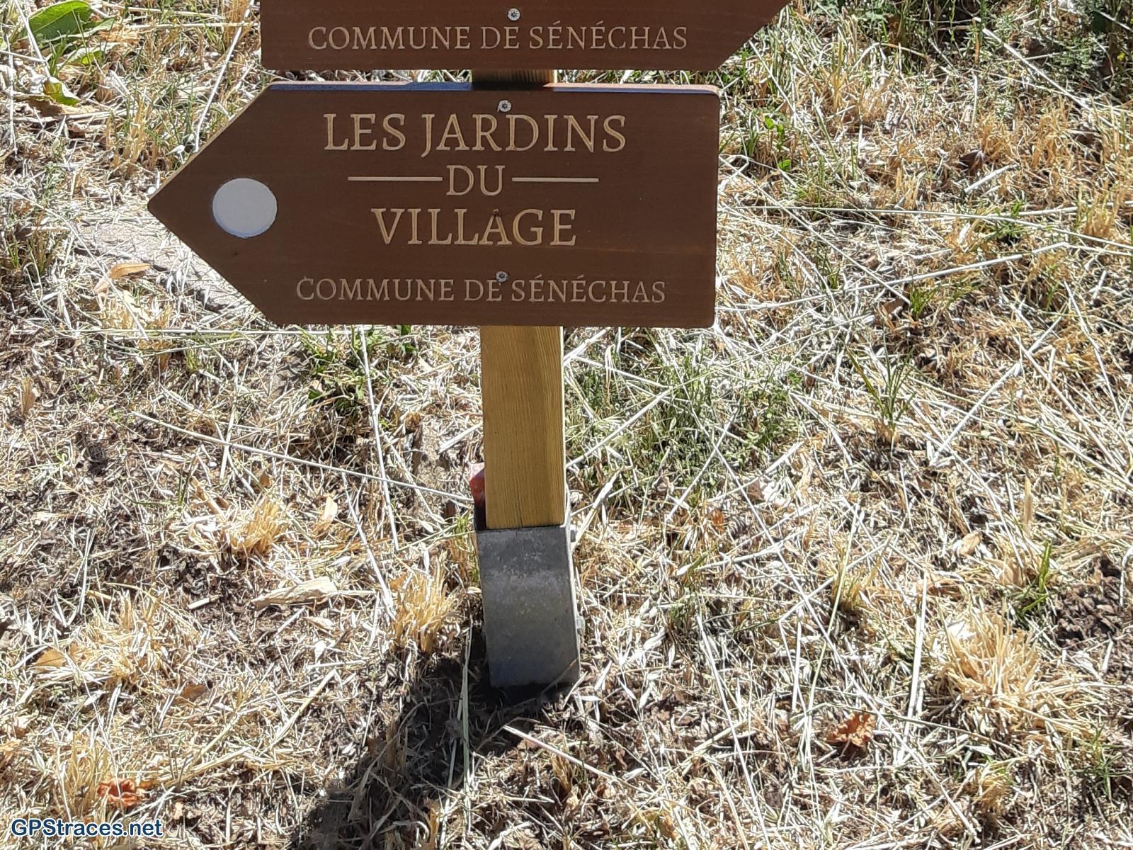 Gard-Sénéchas Les jardins du village–2