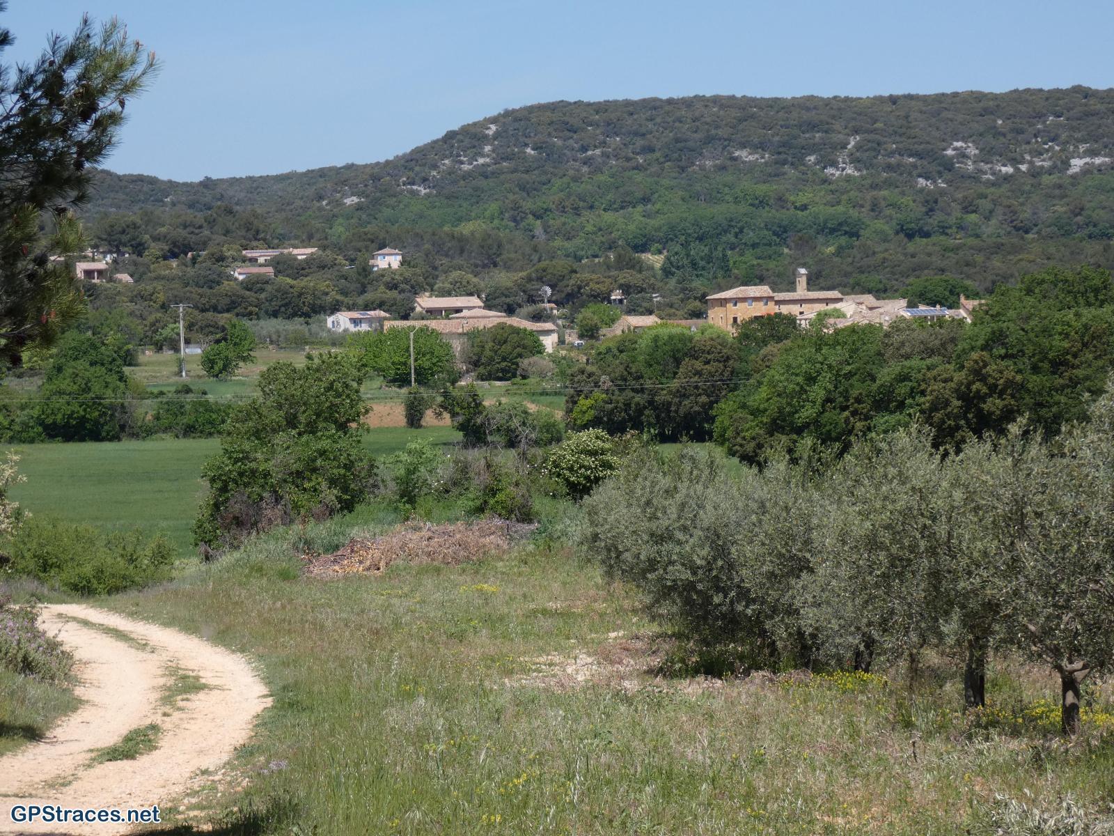L'arrivée à Gattigues