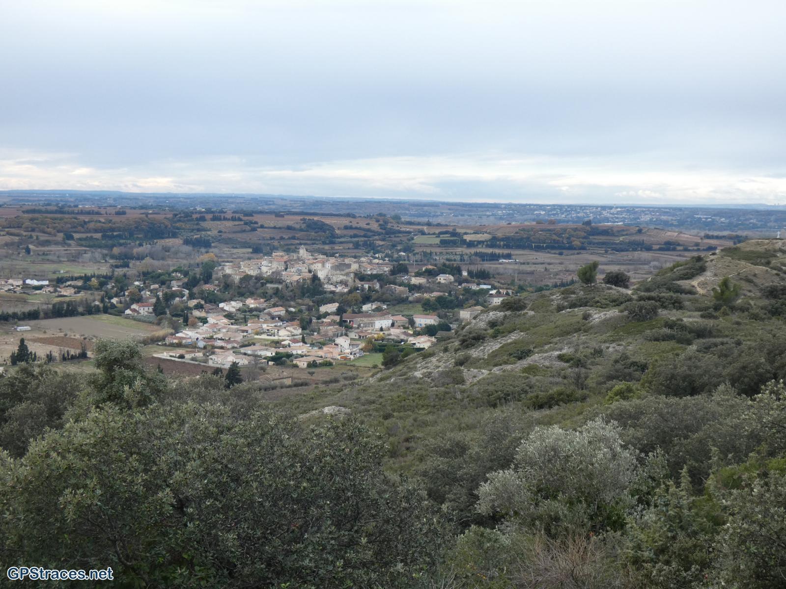 Théziers depuis le Castellas