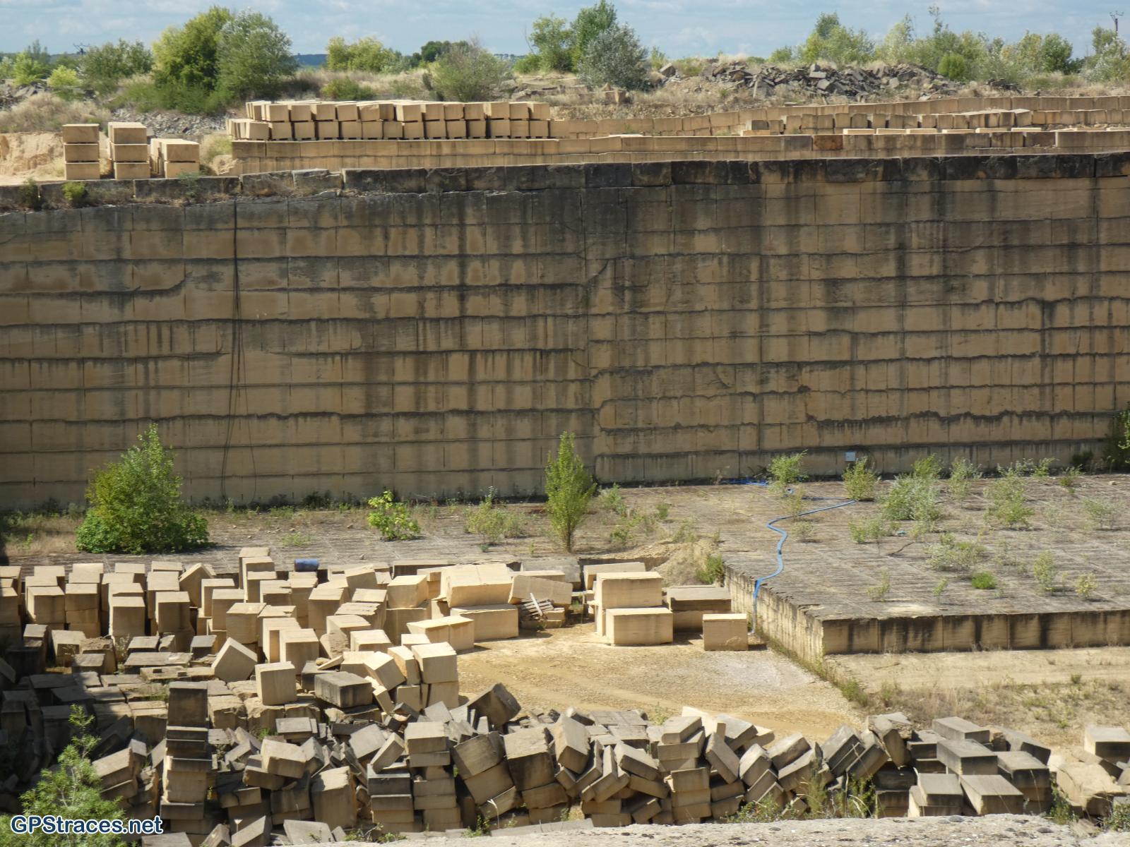 Gard-De Vers Pont Du Gard à la Pierre Plantée–6